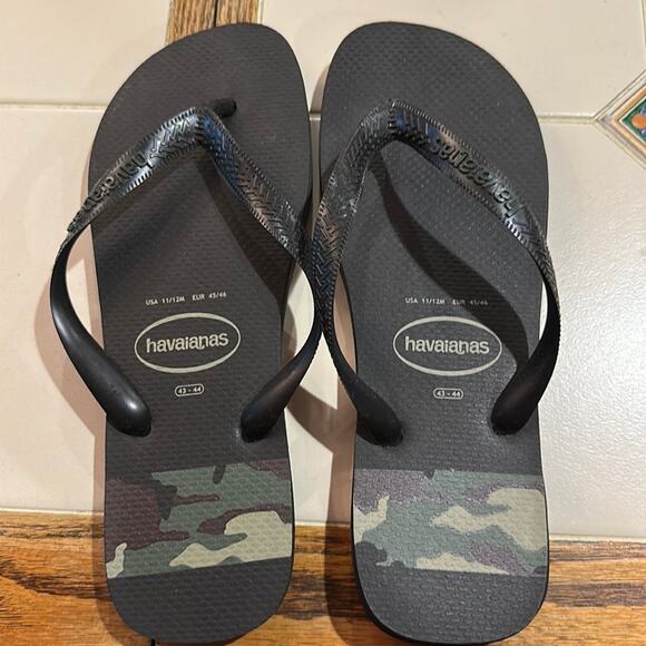 Havaianas flip flops size 11/12 NWT - Picture 1 of 5